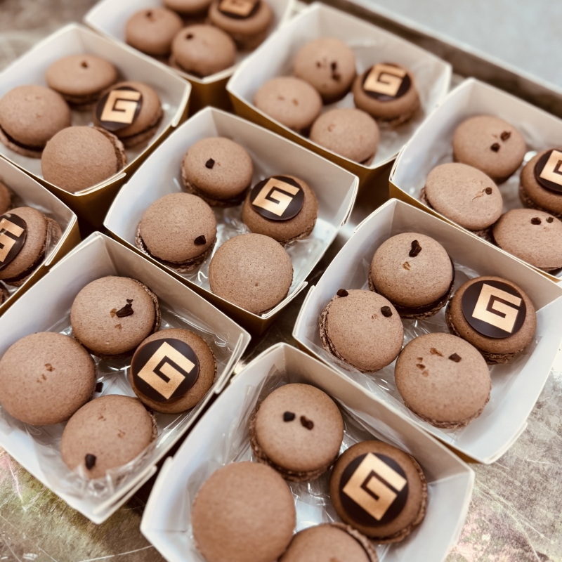 Petit Fours, kleine Köstlichkeiten & Pralinen