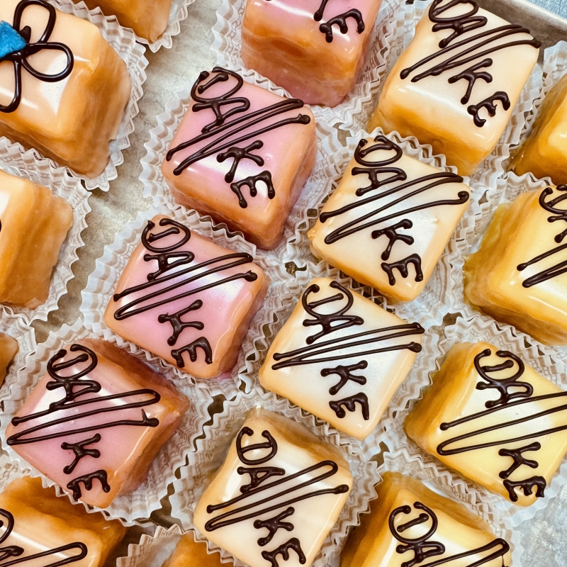 Petit Fours, kleine Köstlichkeiten & Pralinen